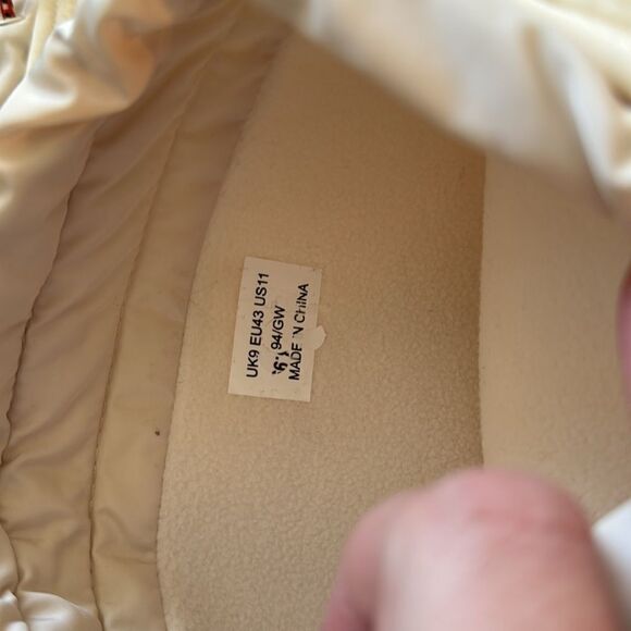 Hunter Beige and Brown Winter Boots - Picture 6 of 6